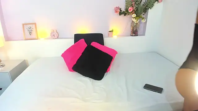 Snapshot of AmyBarton02 chatting on December 2024 04:05:01 PM AmyBarton02 online show from December 2024 04:05:01 PM