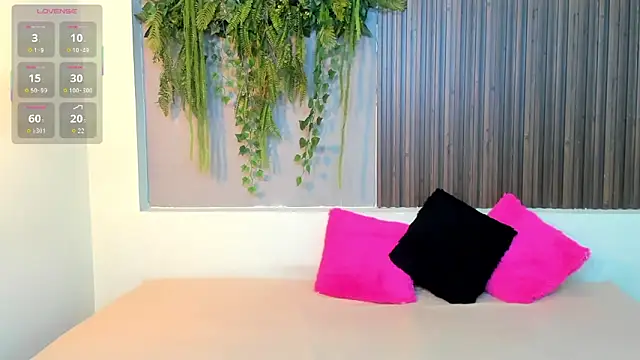 Snapshot of AmyBarton02 chatting on September 2025 04:42:02 PM AmyBarton02 online show from September 2025 04:42:02 PM