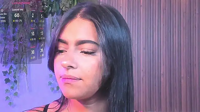 Snapshot of AmyBarton02 chatting on October 2025 03:33:01 PM AmyBarton02 online show from October 2025 03:33:01 PM