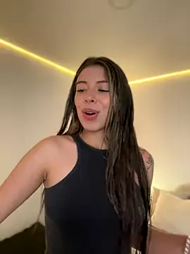 AmmyCollinsW online show from October 2025 08:48:01 PM