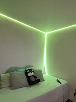 Snapshot of AmmyCollinsW chatting on February 2026 10:21:01 PM AmmyCollinsW online show from February 2026 10:21:01 PM