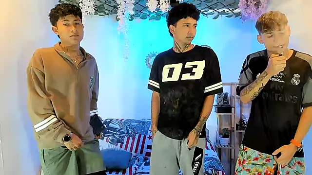 Snapshot of Fresahot2005 chatting on November 2025 02:26:01 PM Fresahot2005 online show from November 2025 02:26:01 PM