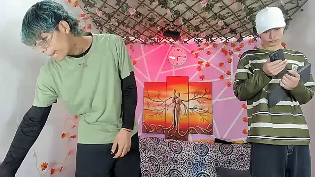 Snapshot of Fresahot2005 chatting on December 2025 02:01:01 PM Fresahot2005 online show from December 2025 02:01:01 PM