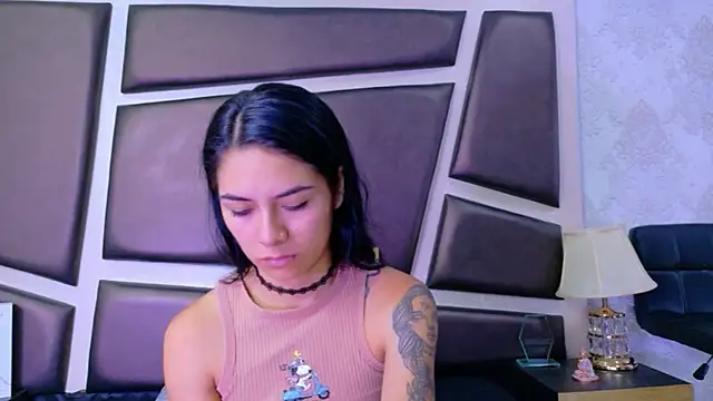 NicoleEsposito online show from June 2026 01:01:02 PM
