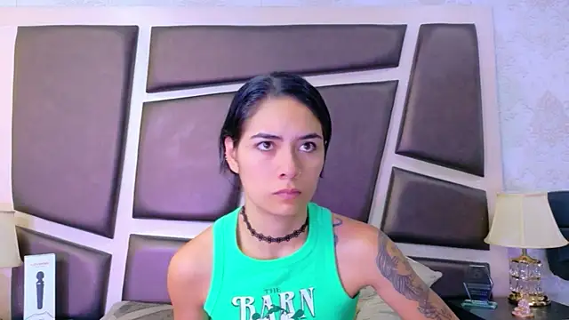NicoleEsposito online show from June 2026 01:48:02 PM