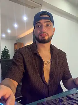 Snapshot of _tony8 chatting on December 2025 03:28:02 PM tony8 online show from December 2025 03:28:02 PM