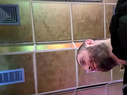 Zlyzloba21 online show from October 2025 11:39:01 PM