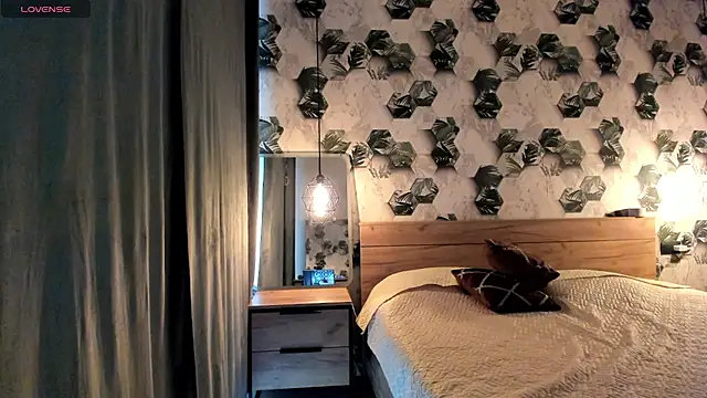 Snapshot of Selena_Rase chatting on October 2025 04:02:02 AM Selena Rase online show from October 2025 04:02:02 AM