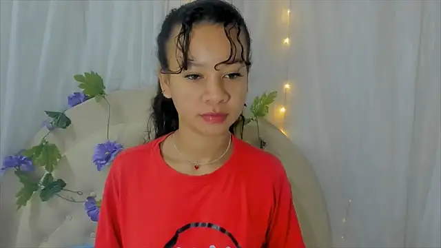 Snapshot of brithany_rousee chatting on December 2024 03:24:02 PM brithany rousee online show from December 2024 03:24:02 PM