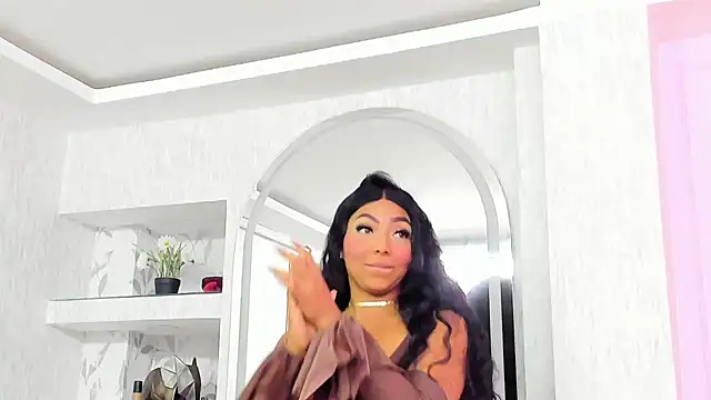 HaileeRoberts online show from December 2025 12:32:01 PM