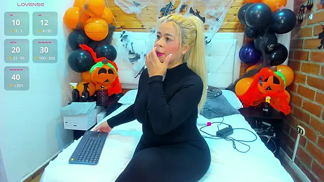 Dulcex69 online show from October 2025 11:44:01 AM