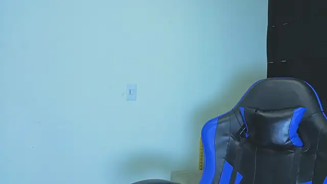 Demitryo online show from September 2025 11:54:02 PM