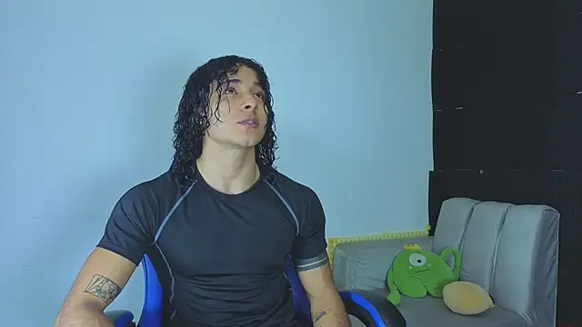 Demitryo online show from September 2025 12:27:02 AM