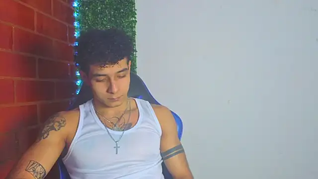 Snapshot of Demitryo chatting on February 2026 05:14:01 AM Demitryo online show from February 2026 05:14:01 AM