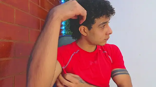 Snapshot of Demitryo chatting on February 2026 04:13:02 AM Demitryo online show from February 2026 04:13:02 AM