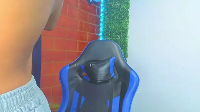 Snapshot of Demitryo chatting on March 2026 03:43:01 AM Demitryo online show from March 2026 03:43:01 AM