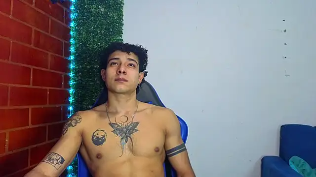 Snapshot of Demitryo chatting on March 2026 02:49:01 AM Demitryo online show from March 2026 02:49:01 AM