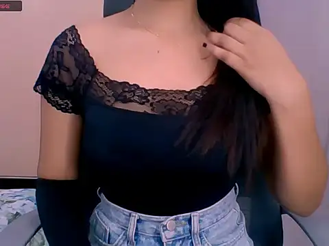 Nicole-wallace online show from October 2025 04:37:01 PM