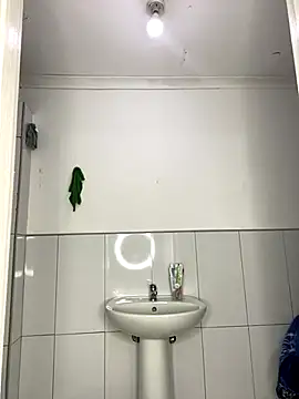 Snapshot of DarkBerry87 chatting on October 2025 06:27:02 PM DarkBerry87 online show from October 2025 06:27:02 PM