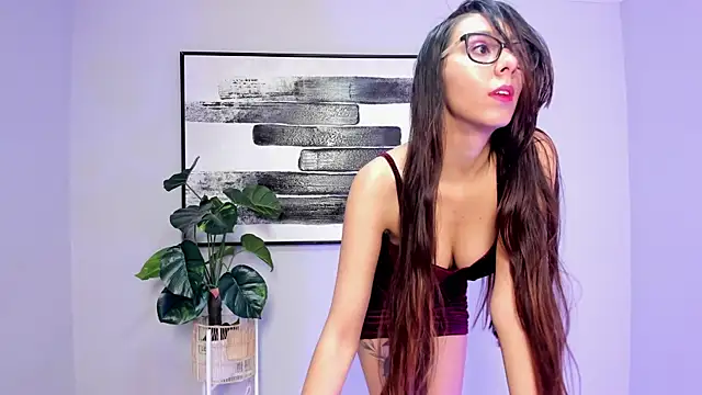 Snapshot of luna_willians chatting on January 2025 12:05:02 PM luna willians online show from January 2025 12:05:02 PM