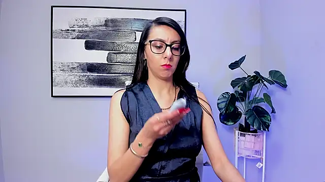 Snapshot of luna_willians chatting on January 2025 12:56:01 PM luna willians online show from January 2025 12:56:01 PM