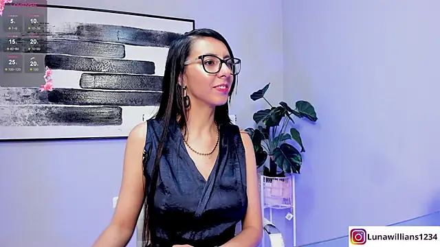 Snapshot of luna_willians chatting on January 2025 03:58:01 PM luna willians online show from January 2025 03:58:01 PM