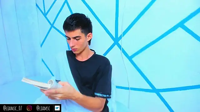 Snapshot of liam_scott77 chatting on October 2025 03:55:01 PM liam scott77 online show from October 2025 03:55:01 PM