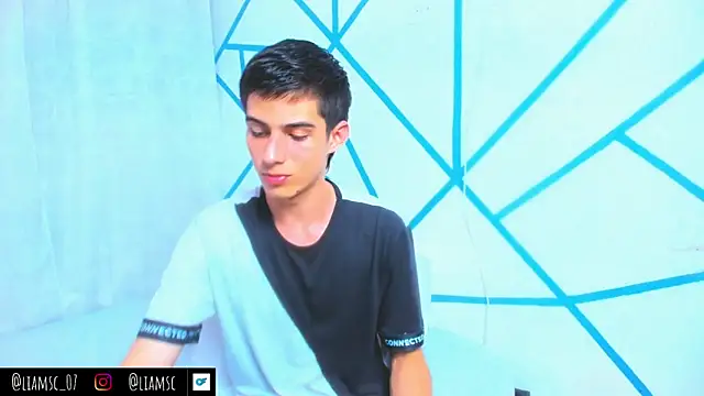 Snapshot of liam_scott77 chatting on October 2025 09:42:02 PM liam scott77 online show from October 2025 09:42:02 PM