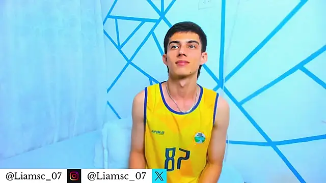 Snapshot of liam_scott77 chatting on November 2025 09:13:02 PM liam scott77 online show from November 2025 09:13:02 PM