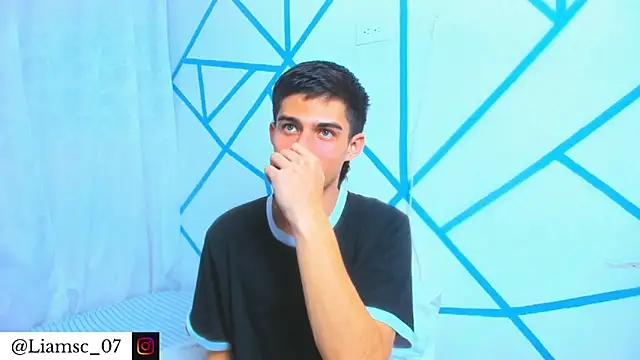 Snapshot of liam_scott77 chatting on November 2025 09:59:01 PM liam scott77 online show from November 2025 09:59:01 PM