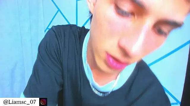 Snapshot of liam_scott77 chatting on November 2025 10:48:02 PM liam scott77 online show from November 2025 10:48:02 PM