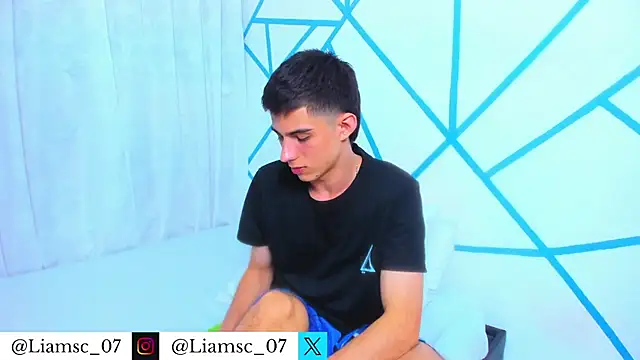 Snapshot of liam_scott77 chatting on November 2025 12:46:02 AM liam scott77 online show from November 2025 12:46:02 AM