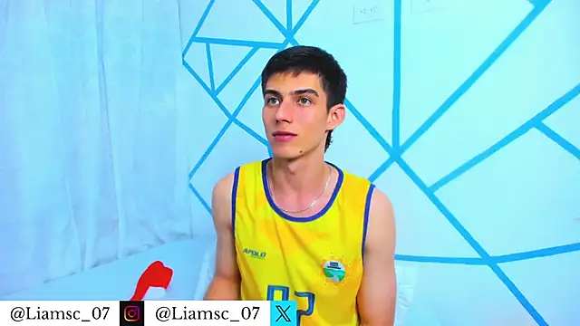 Snapshot of liam_scott77 chatting on December 2025 08:14:02 PM liam scott77 online show from December 2025 08:14:02 PM