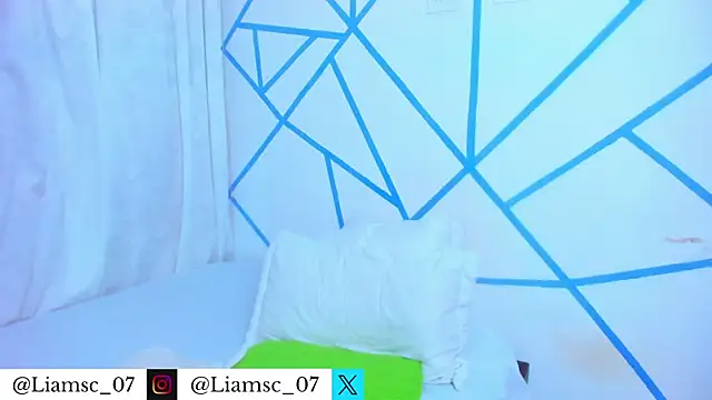 Snapshot of liam_scott77 chatting on December 2025 08:59:01 PM liam scott77 online show from December 2025 08:59:01 PM