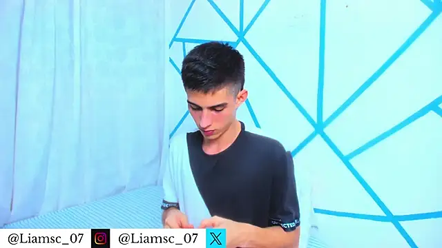 Snapshot of liam_scott77 chatting on December 2025 11:24:02 PM liam scott77 online show from December 2025 11:24:02 PM