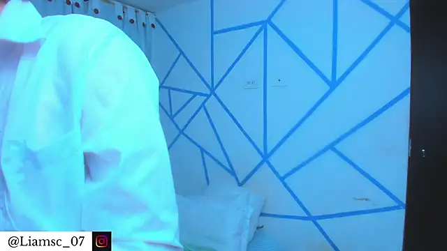 Snapshot of liam_scott77 chatting on February 2026 12:53:01 AM liam scott77 online show from February 2026 12:53:01 AM