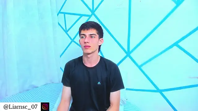 Snapshot of liam_scott77 chatting on February 2026 01:55:02 AM liam scott77 online show from February 2026 01:55:02 AM