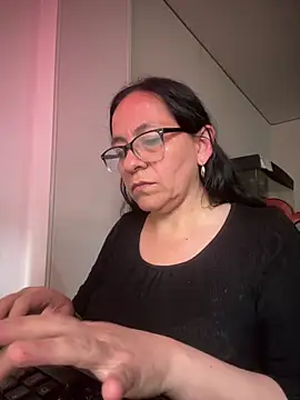 Snapshot of Freya_Artemisa chatting on February 2026 07:10:01 PM Freya Artemisa online show from February 2026 07:10:01 PM