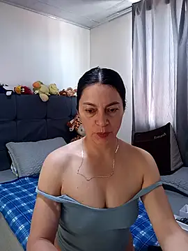 renata hot1 online show from April 2026 06:36:02 PM