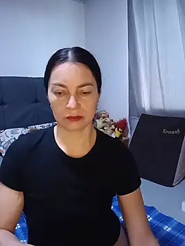 renata hot1 online show from July 2026 10:27:02 PM