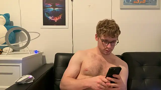 BlueEyedTallGuy94 online show from December 2024 08:22:01 AM