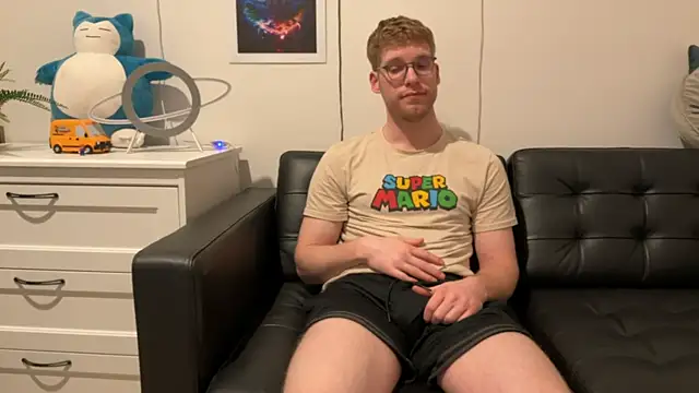 BlueEyedTallGuy94 online show from December 2024 03:14:02 AM