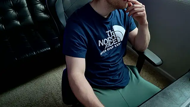 BlueEyedTallGuy94 online show from January 2026 11:14:01 PM