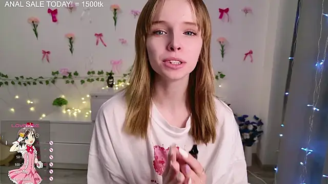 b4by LoL1 online show from March 2025 06:25:01 PM