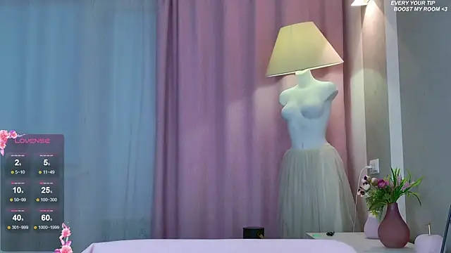 b4by LoL1 online show from October 2025 03:50:02 AM