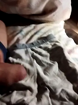 Grig1982 online show from October 2025 05:04:02 PM