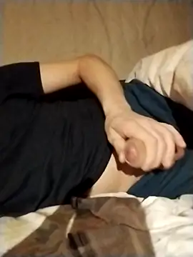 Snapshot of Grig1982 chatting on March 2026 06:25:01 PM Grig1982 online show from March 2026 06:25:01 PM