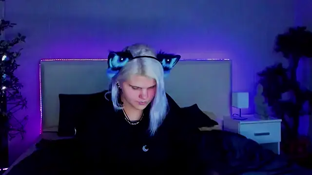 JoannLowe online show from January 2025 11:27:02 PM