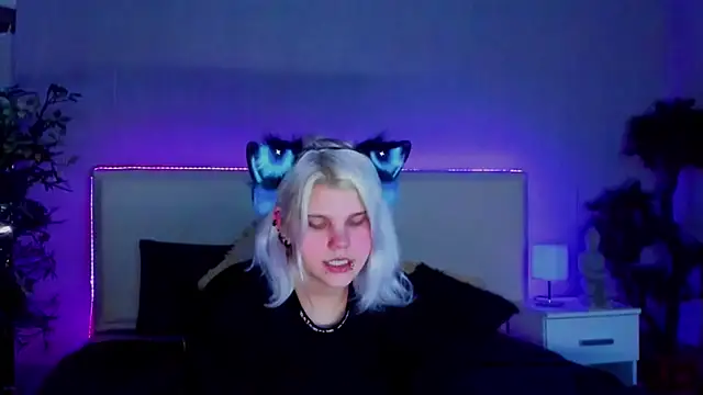 JoannLowe online show from January 2025 12:14:02 AM