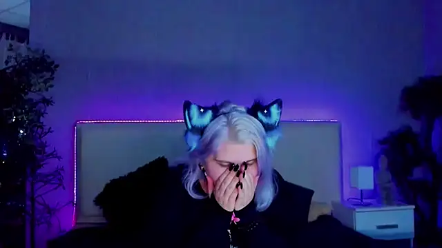 JoannLowe online show from January 2025 08:53:01 PM